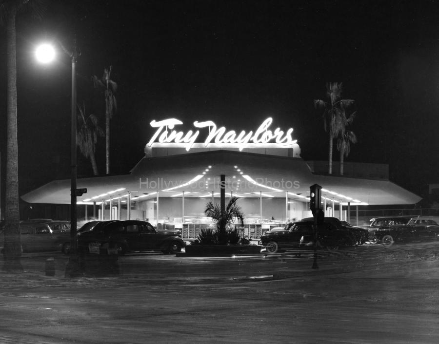 Tiny Naylors 1948 Sunset Blvd. and LaBrea Ave. wm.jpg